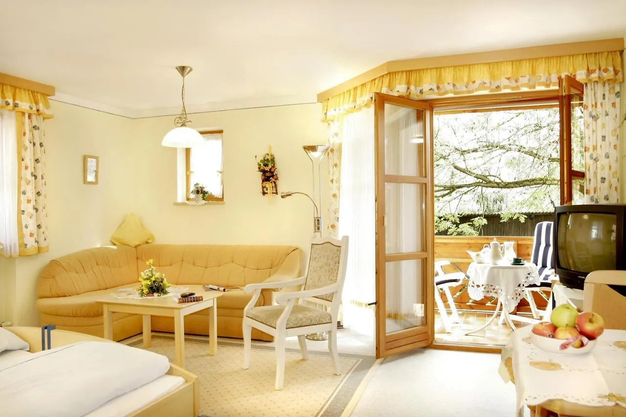 Landhaus Cornelia Bad Birnbach Guest house